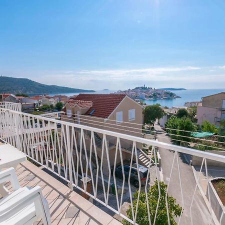 Apartment Nensi Primošten Екстериор снимка